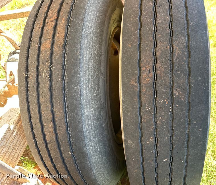 image for item EJ8938 1995 TRBL 4000 bottom dump trailer