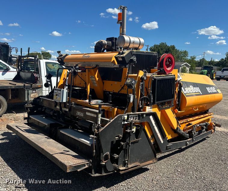 image for item EJ8940 LeeBoy 8515C paver