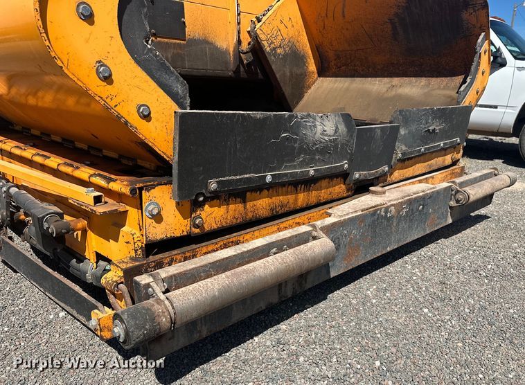 image for item EJ8940 LeeBoy 8515C paver