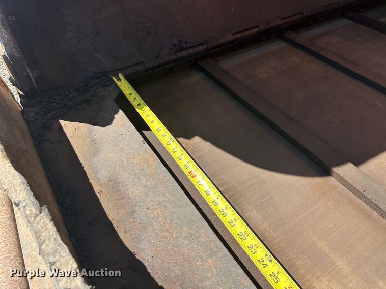 image for item EJ8940 LeeBoy 8515C paver