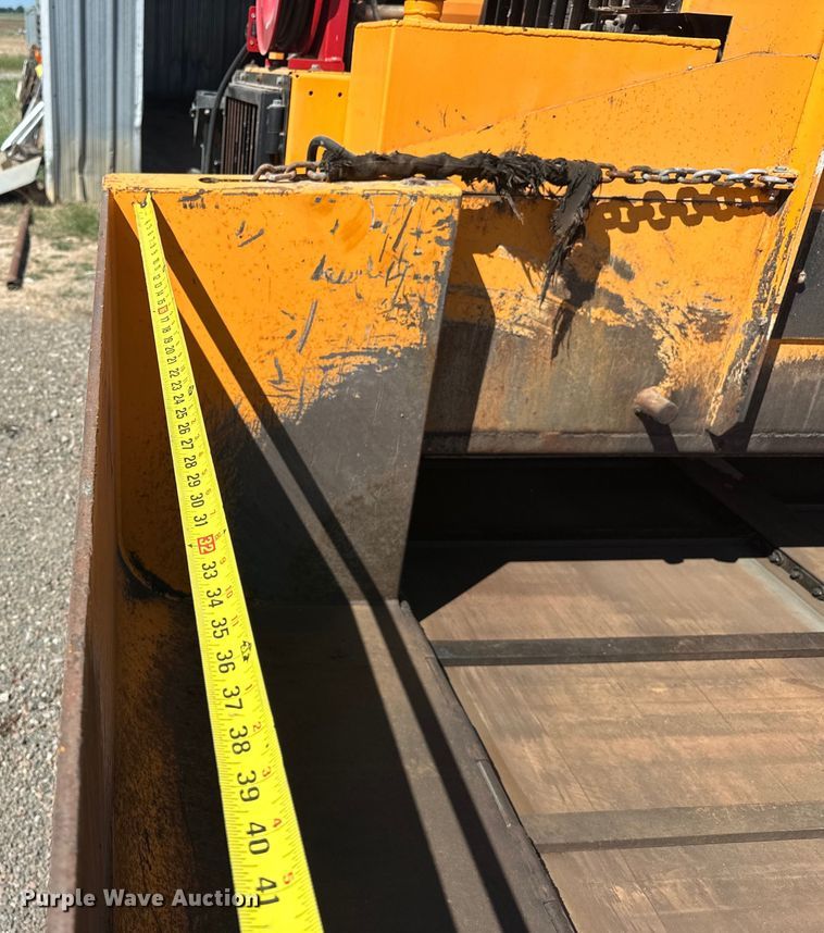 image for item EJ8940 LeeBoy 8515C paver