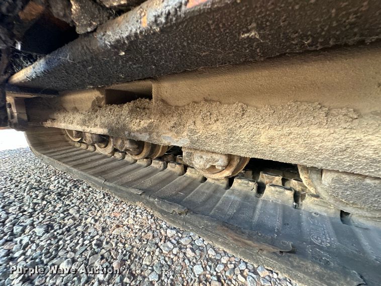 image for item EJ8940 LeeBoy 8515C paver