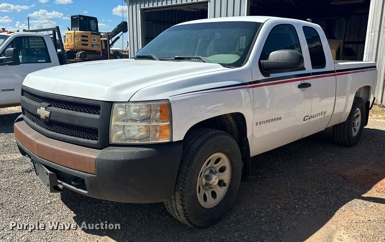 image for item EJ8942 2008 Chevrolet  Silverado 1500 Ext. Cab pickup truck