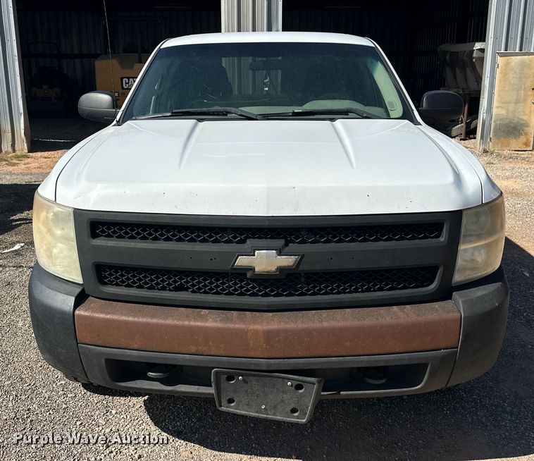 image for item EJ8942 2008 Chevrolet  Silverado 1500 Ext. Cab pickup truck