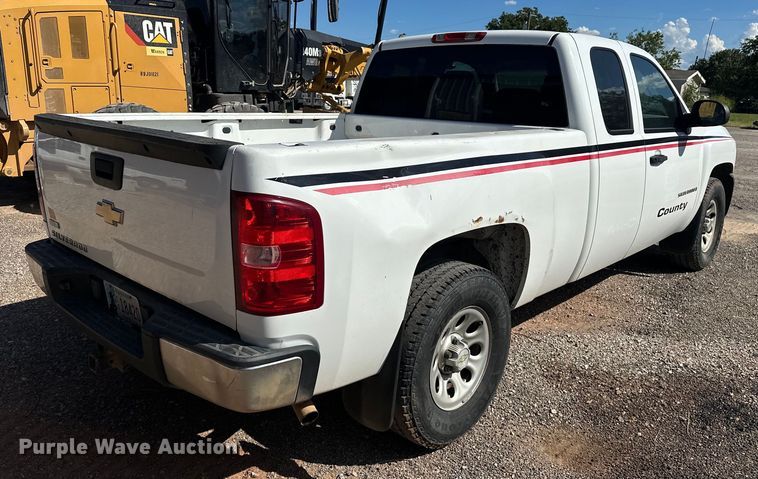 image for item EJ8942 2008 Chevrolet  Silverado 1500 Ext. Cab pickup truck