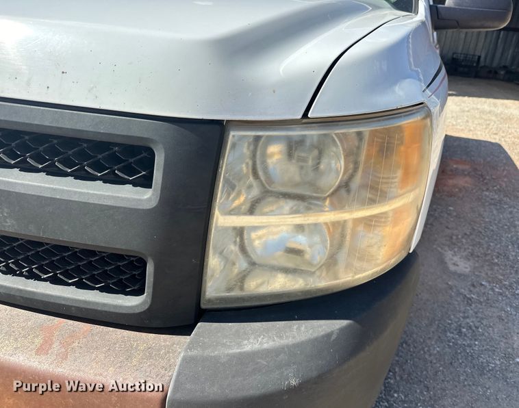 image for item EJ8942 2008 Chevrolet  Silverado 1500 Ext. Cab pickup truck