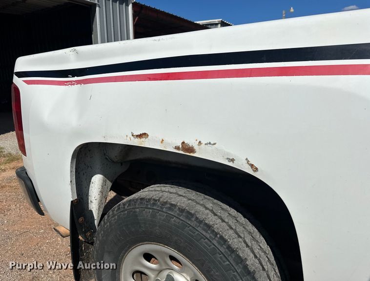 image for item EJ8942 2008 Chevrolet  Silverado 1500 Ext. Cab pickup truck