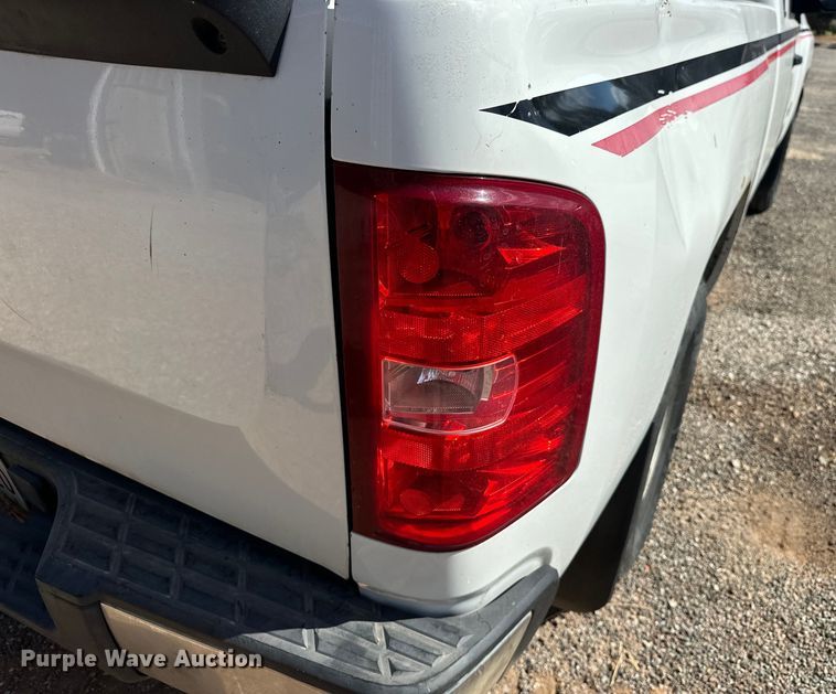 image for item EJ8942 2008 Chevrolet  Silverado 1500 Ext. Cab pickup truck