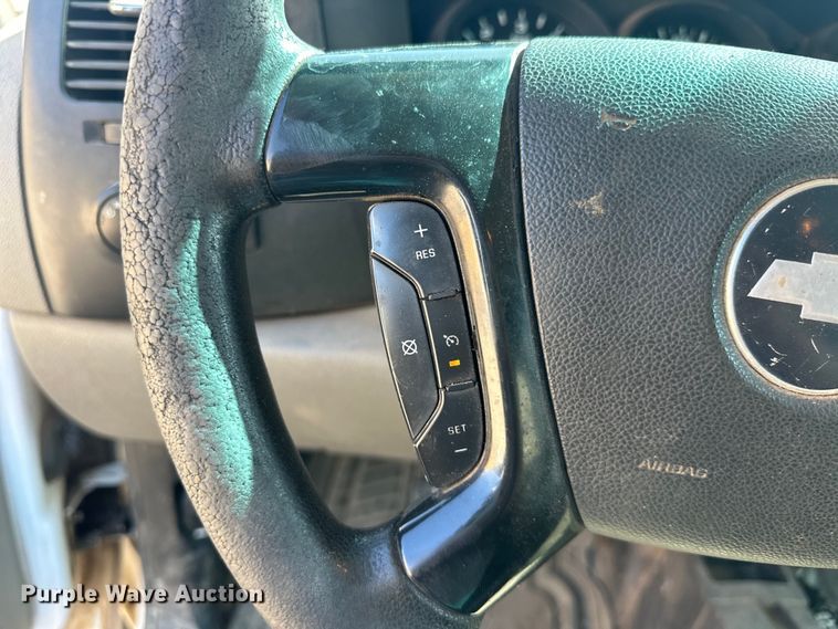 image for item EJ8942 2008 Chevrolet  Silverado 1500 Ext. Cab pickup truck