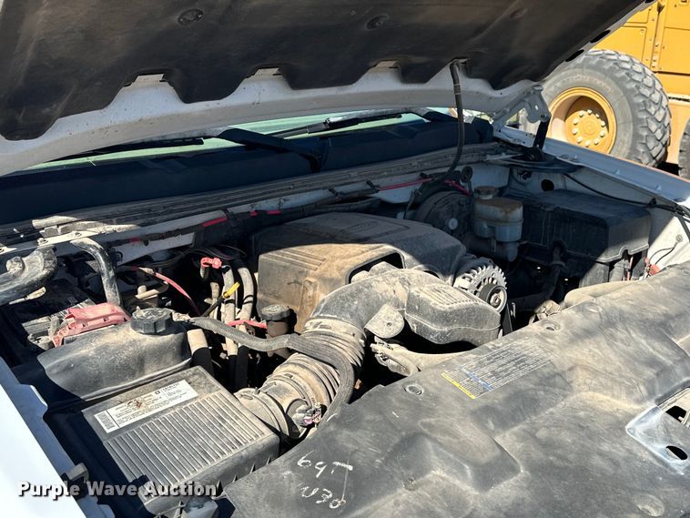 image for item EJ8942 2008 Chevrolet  Silverado 1500 Ext. Cab pickup truck