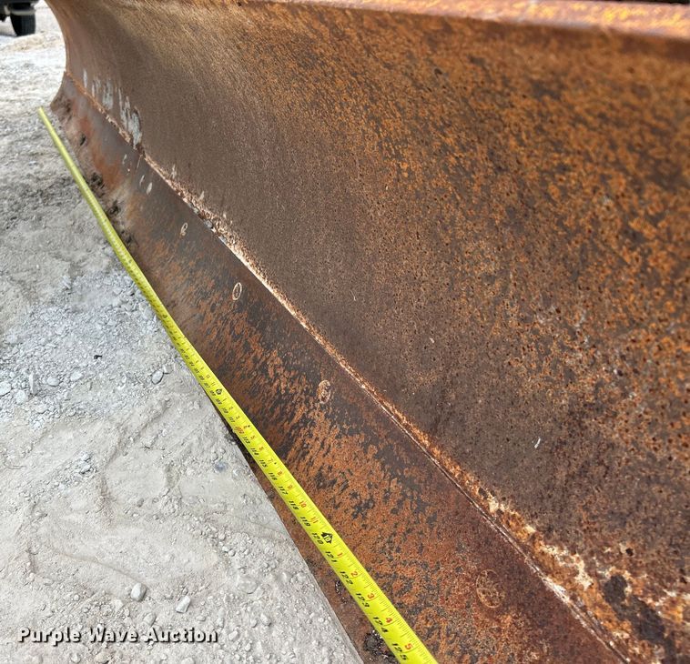 image for item EK3013 1973 John Deere 570A rigid frame motor grader