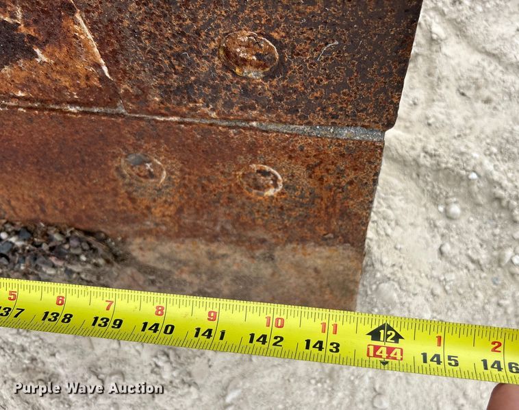 image for item EK3013 1973 John Deere 570A rigid frame motor grader