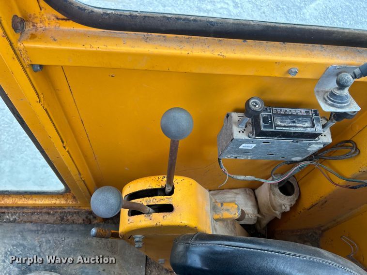 image for item EK3013 1973 John Deere 570A rigid frame motor grader