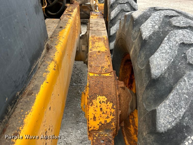 image for item EK3013 1973 John Deere 570A rigid frame motor grader