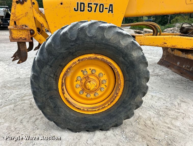 image for item EK3013 1973 John Deere 570A rigid frame motor grader