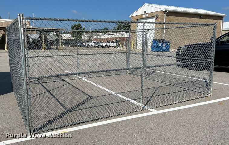 image for item EK3077 Dog kennel