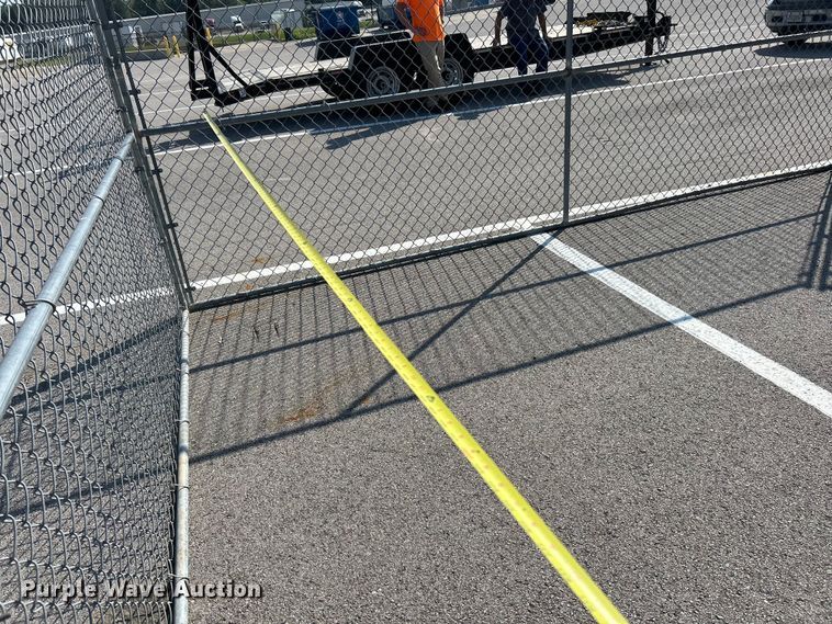 image for item EK3077 Dog kennel