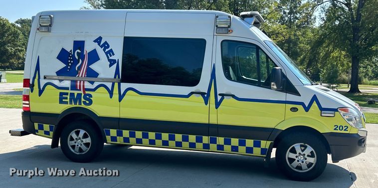 image for item EK3242 2012 Mercedes Benz  Sprinter 2500 ambulance