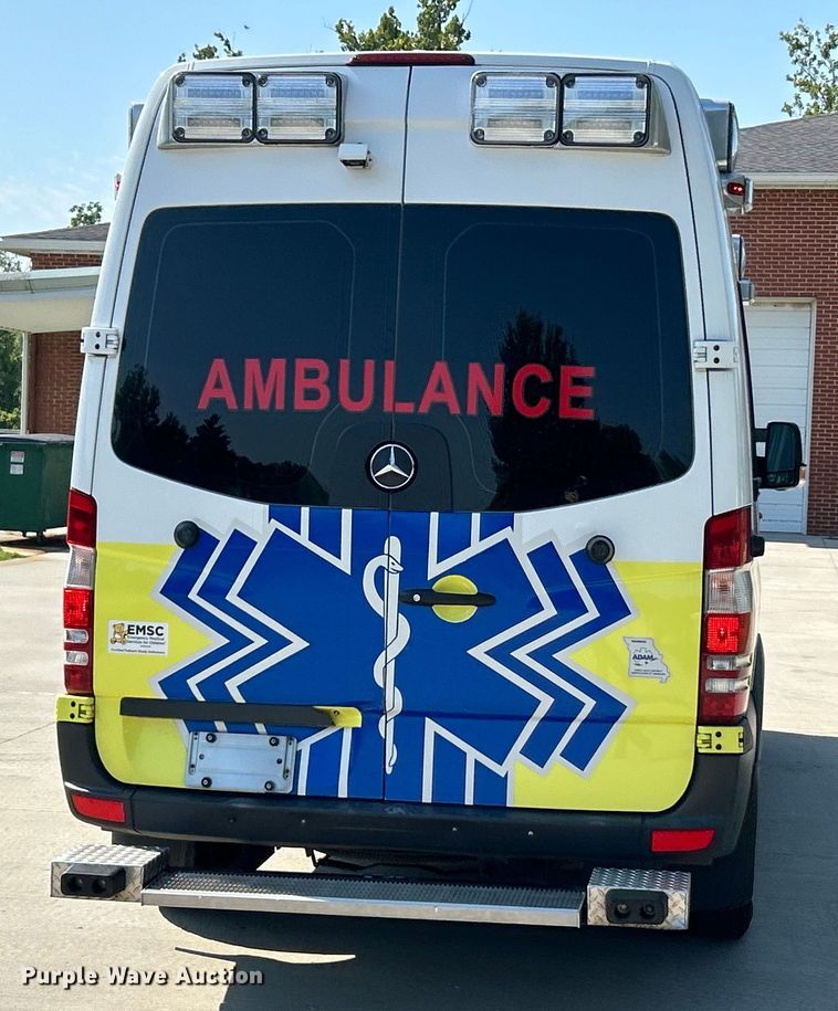 image for item EK3242 2012 Mercedes Benz  Sprinter 2500 ambulance