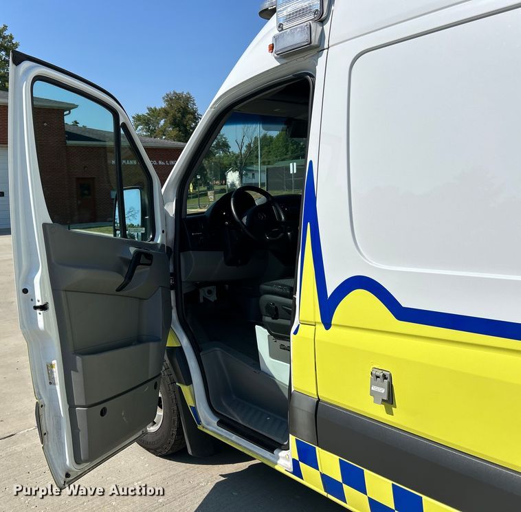 image for item EK3242 2012 Mercedes Benz  Sprinter 2500 ambulance
