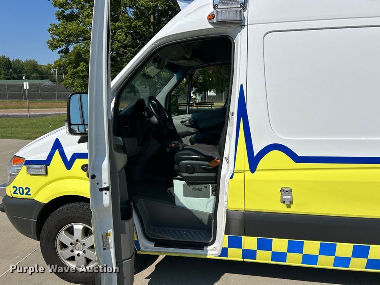 image for item EK3242 2012 Mercedes Benz  Sprinter 2500 ambulance