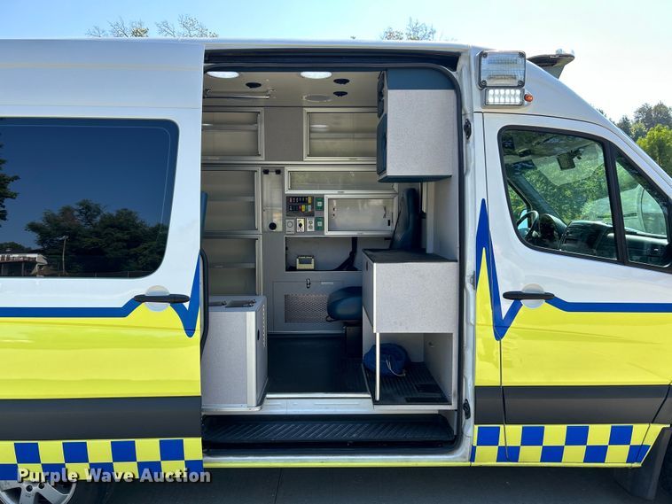 image for item EK3242 2012 Mercedes Benz  Sprinter 2500 ambulance