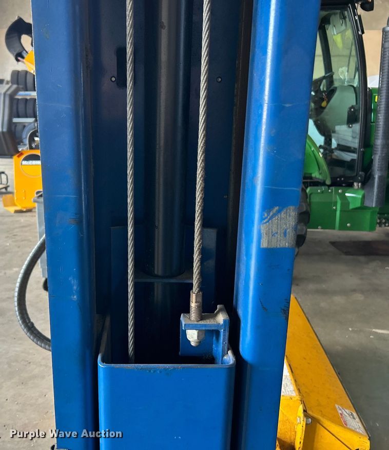 image for item EK3245 Rotary  SPO12-12 two post automotive lift