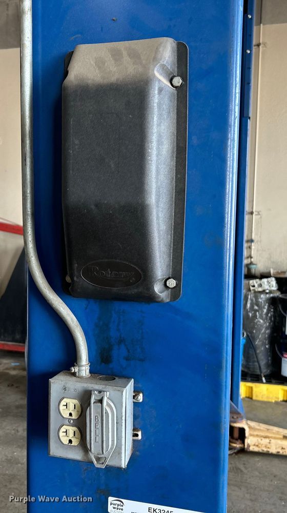 image for item EK3245 Rotary  SPO12-12 two post automotive lift