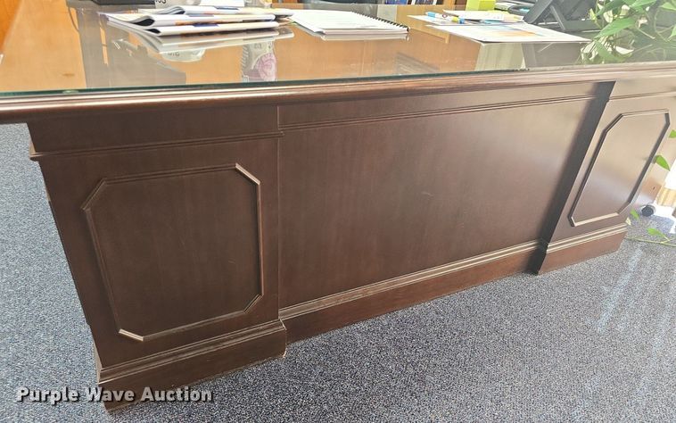 image for item EK6389 L-shaped desk