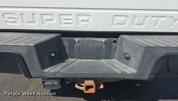 image for item EK6419 2015 Ford F250 Super Duty pickup truck