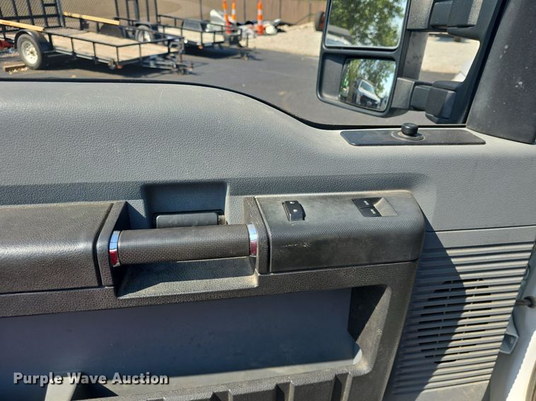 image for item EK6419 2015 Ford F250 Super Duty pickup truck