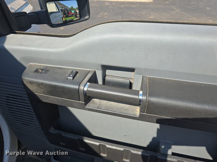 image for item EK6419 2015 Ford F250 Super Duty pickup truck