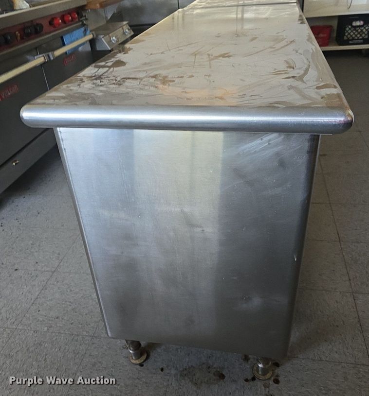 image for item EK6430 (2) stainless steel tables