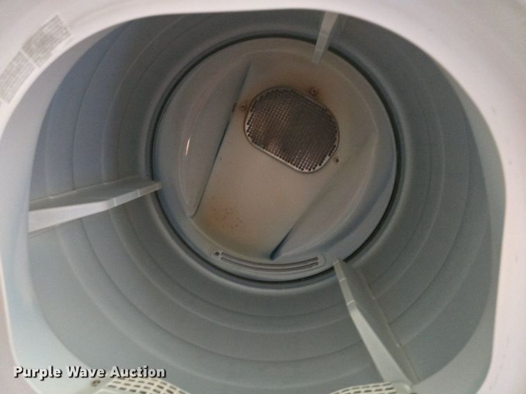 image for item EK6431 Washers and dryers