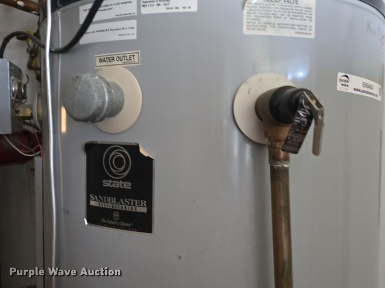 image for item EK6434 2005 State Industries SBD100199NET hot water heater