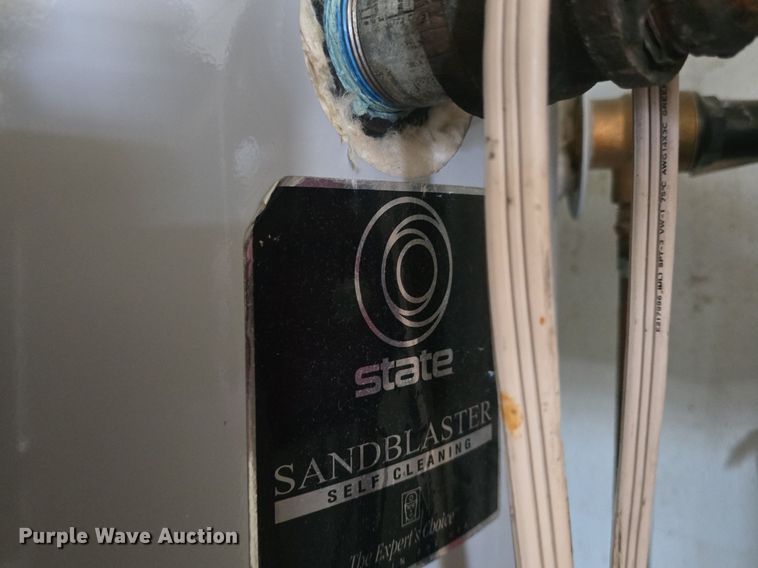 image for item EK6435 2018 State Industries SBD-100-199ZNET 118 hot water heater