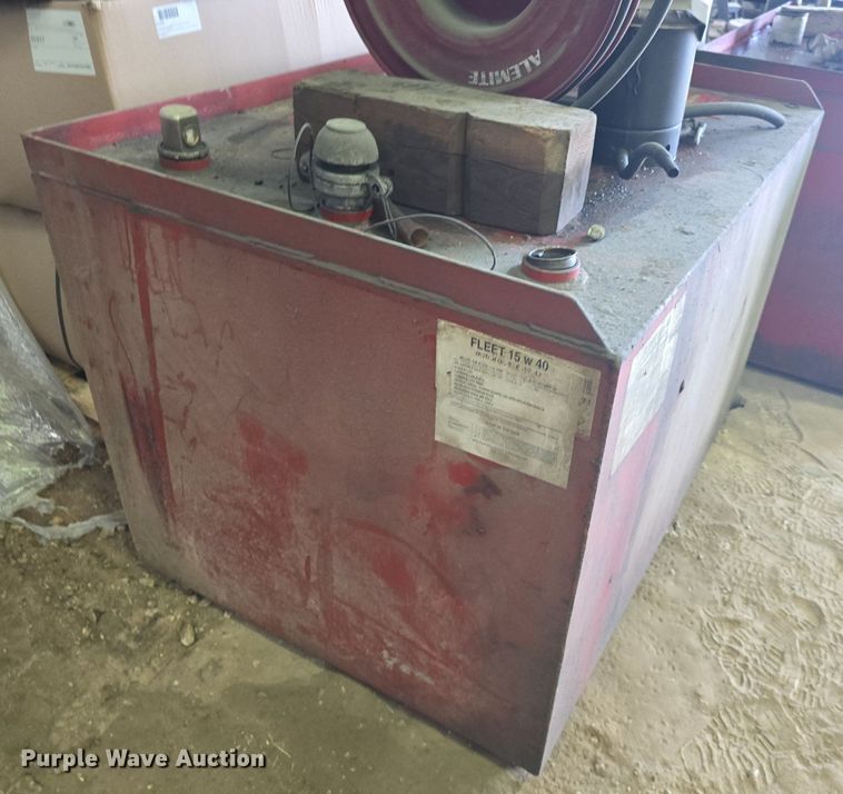 image for item EK6442 (2) We-Mac Manufacturing Co. oil tanks