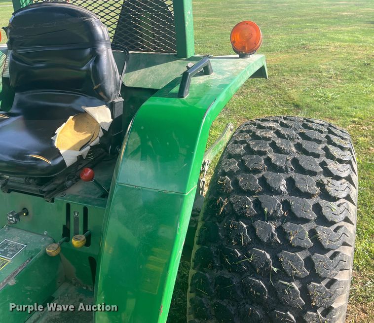 image for item EK8960 1994 John Deere 1070 MFWD tractor