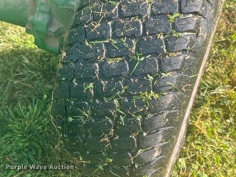 image for item EK8960 1994 John Deere 1070 MFWD tractor