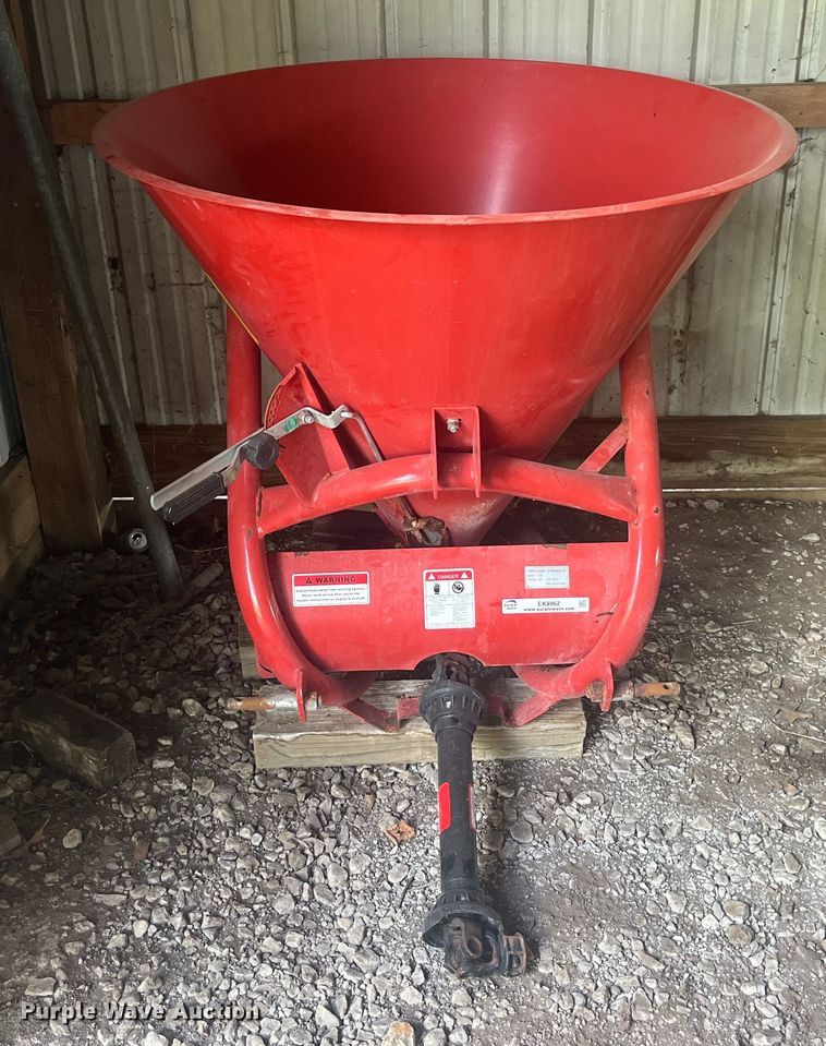 image for item EK8962 Behlen Country spreader