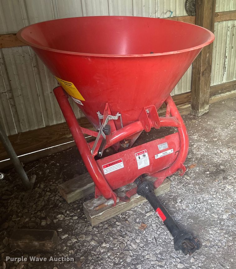 image for item EK8962 Behlen Country spreader