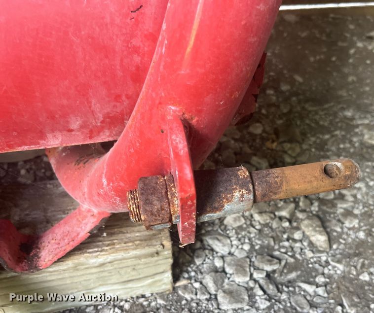 image for item EK8962 Behlen Country spreader