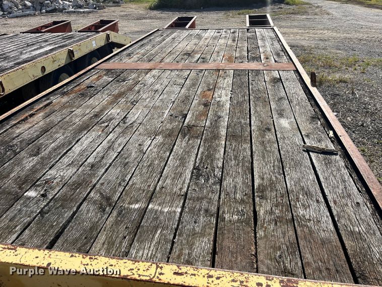 image for item EK8963 1997 Towmaster 0C-20 equipment trailer