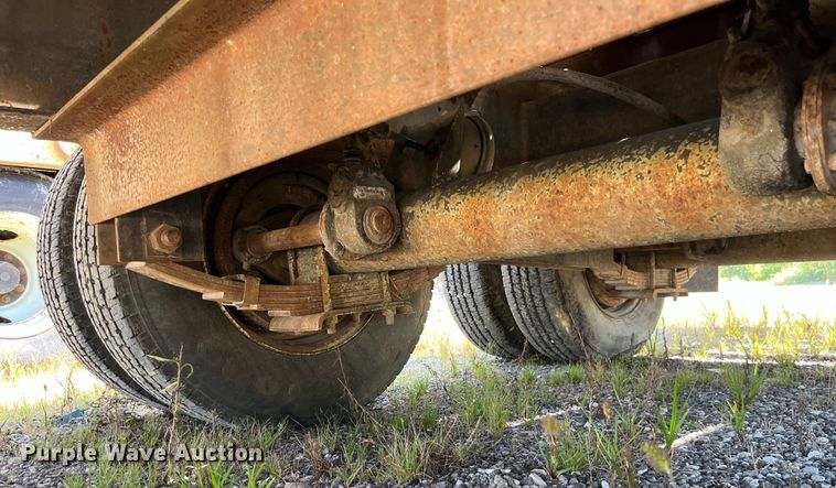 image for item EK8963 1997 Towmaster 0C-20 equipment trailer