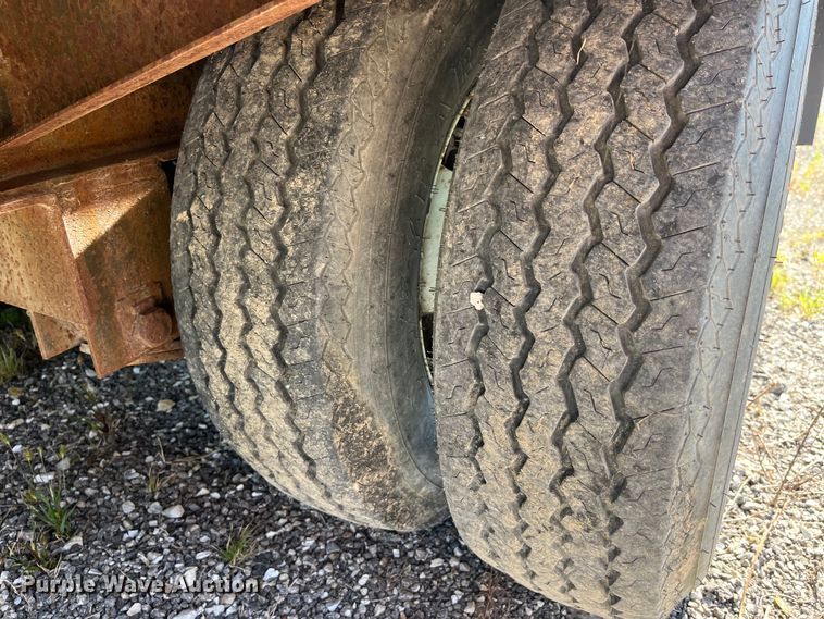 image for item EK8963 1997 Towmaster 0C-20 equipment trailer