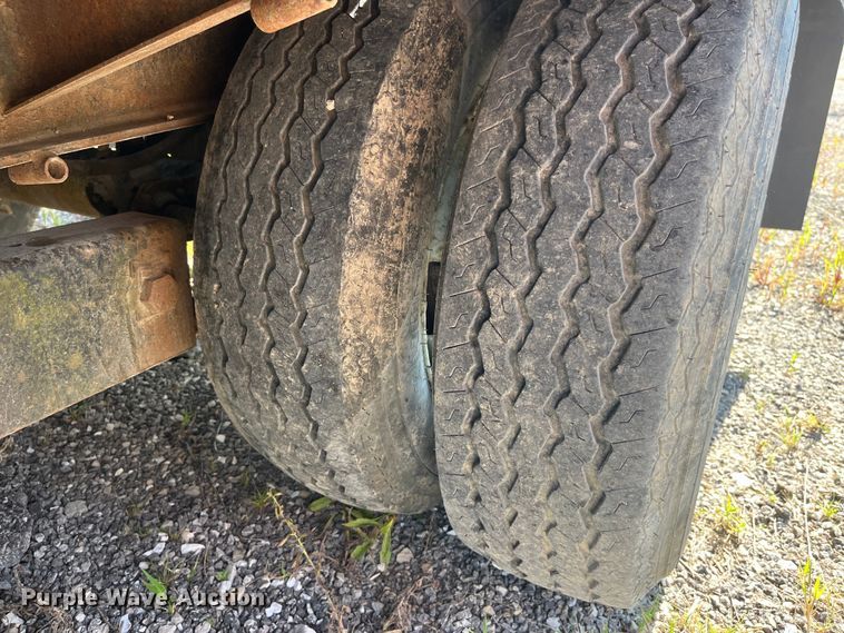 image for item EK8963 1997 Towmaster 0C-20 equipment trailer