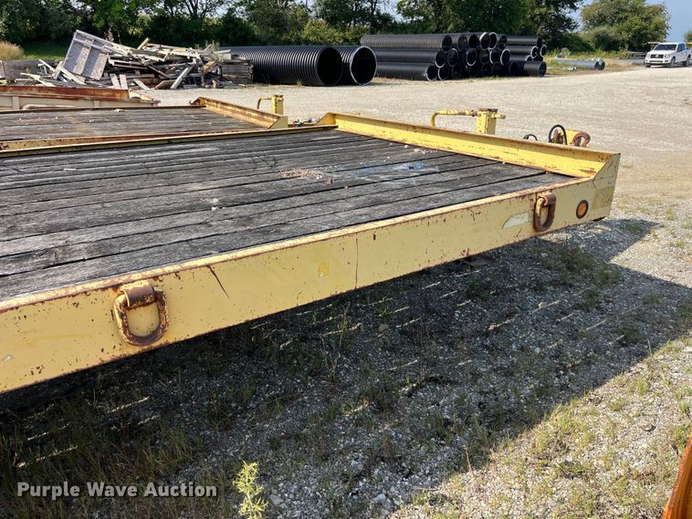 image for item EK8964 1997 Towmaster 0C-20 equipment trailer