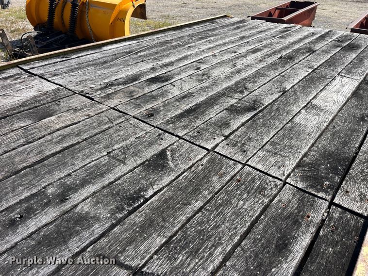 image for item EK8964 1997 Towmaster 0C-20 equipment trailer