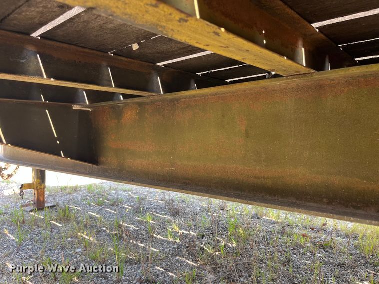 image for item EK8964 1997 Towmaster 0C-20 equipment trailer