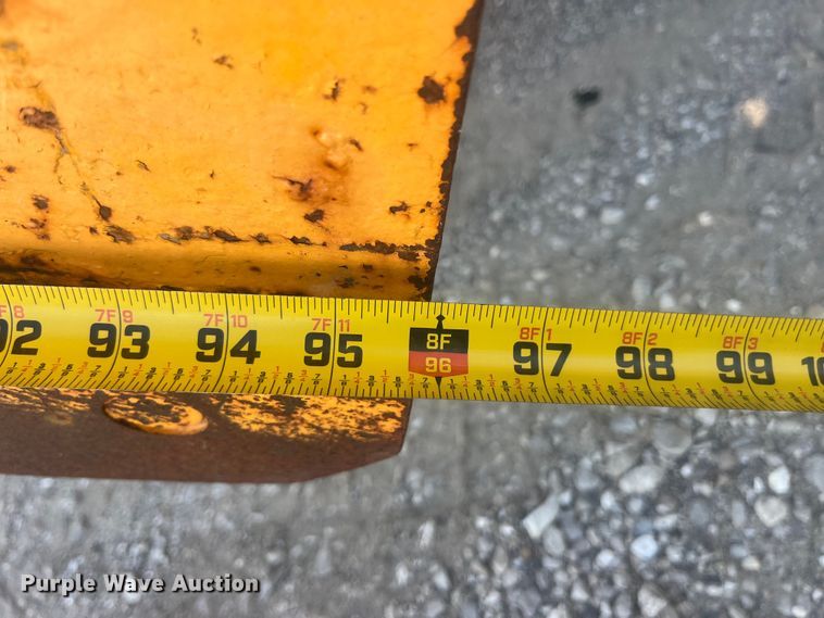 image for item EK8965 2006 International  7400 dump truck